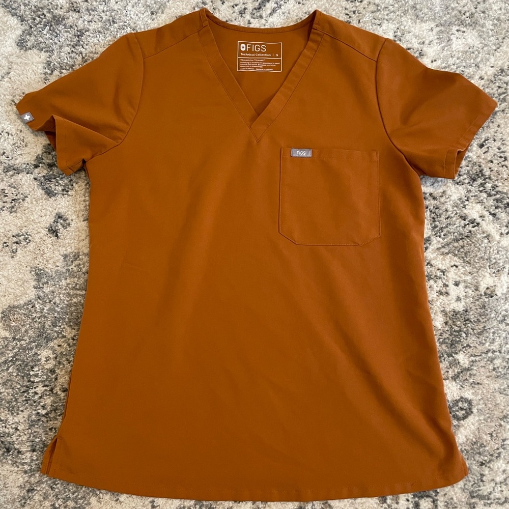 Figs Scrub Top